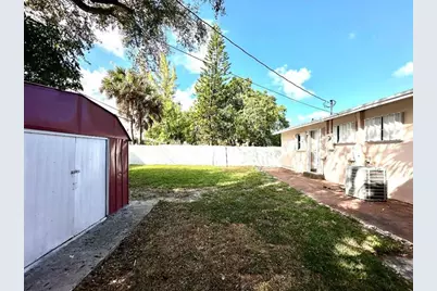 525 NW 15th Ter, Fort Lauderdale, FL 33311 - Photo 8