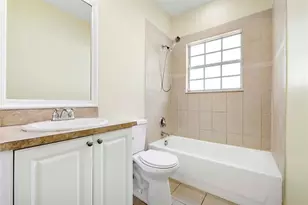 1253 NW 27th Ave, Pompano Beach, FL 33069 - Photo 12