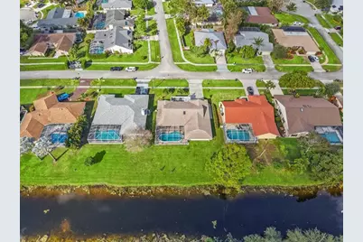 13812  Columbine Ave, Wellington, FL 33414 - Photo 4