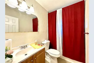 525 NW 15th Ter, Fort Lauderdale, FL 33311 - Photo 12