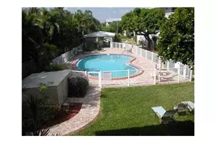 224 Hibiscus Ave, Lauderdale by the Sea, FL 33308 - Photo 20