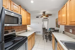 224 Hibiscus Ave, Lauderdale by the Sea, FL 33308 - Photo 10