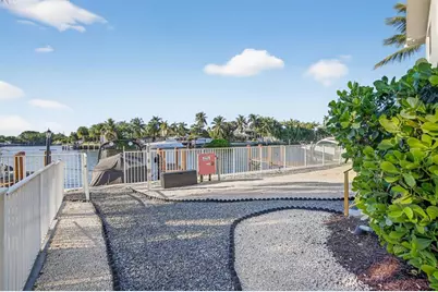 1821  Middle River Dr, Unit #11, Fort Lauderdale, FL 33305 - Photo 24
