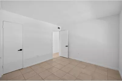 1821  Middle River Dr, Unit #11, Fort Lauderdale, FL 33305 - Photo 16