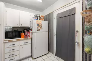 1610 NE 47th St, Oakland Park, FL 33334 - Photo 22