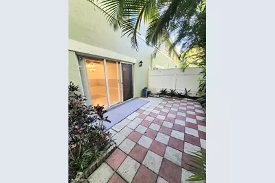 119 Hidden Court Road, Hollywood, FL 33023 - Photo 4