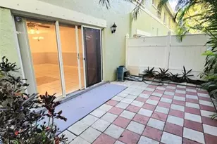119 Hidden Ct Rd, Hollywood, FL 33023 - Photo 4