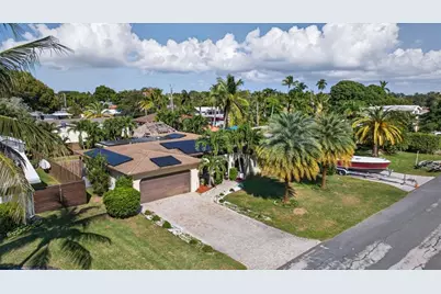 301 SE 8th Ct, Pompano Beach, FL 33060 - Photo 20