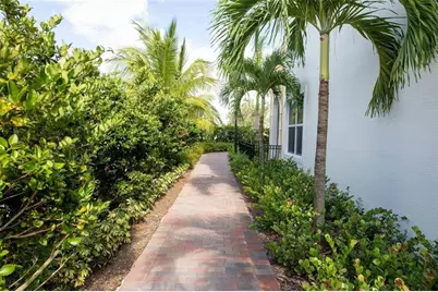 1759 NW 124th Way, Unit #1759, Pembroke Pines, FL 33028 - Photo 2