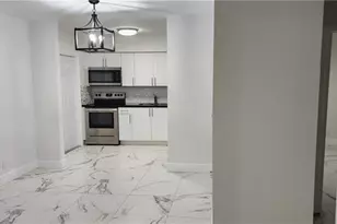 900 SW 11th St, Hallandale Beach, FL 33009 - Photo 2