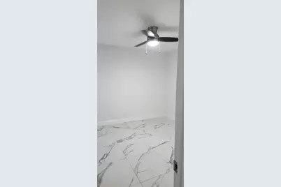 900 SW 11th St, Unit #3, Hallandale Beach, FL 33009 - Photo 14