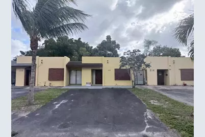 212 NW 46th Ct, Unit #212, Deerfield Beach, FL 1 - Photo 2