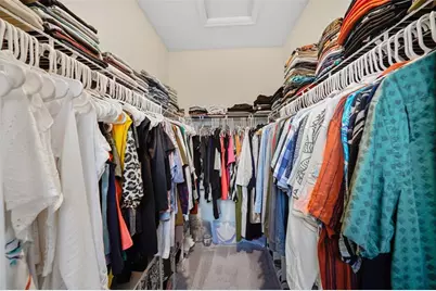 659 NW 204th St, Miami, FL 33169 - Photo 14