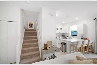 659 NW 204th St, Miami, FL 33169 - Photo 12