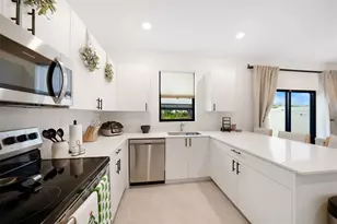 659 NW 204th St, Miami, FL 33169 - Photo 6