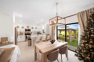 659 NW 204th St, Miami, FL 33169 - Photo 4