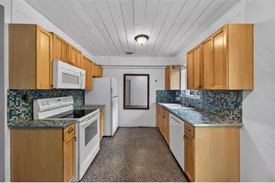 1802  Lauderdale Manor Dr, Fort Lauderdale, FL 33311 - Photo 8