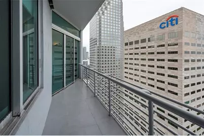325 S Biscayne Blvd, Unit #Lph16, Miami, FL 33131 - Photo 16