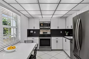 808 Cypress Blvd, Pompano Beach, FL 33069 - Photo 10