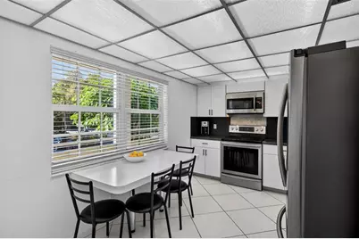 808  Cypress Blvd, Unit #203, Pompano Beach, FL 33069 - Photo 12