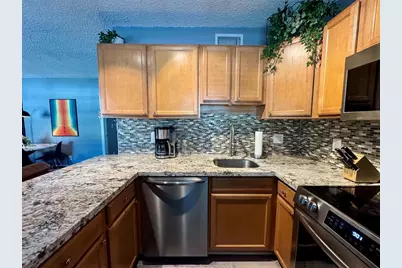 2660 NE 8th Ave, Unit #211, Wilton Manors, FL 33334 - Photo 2