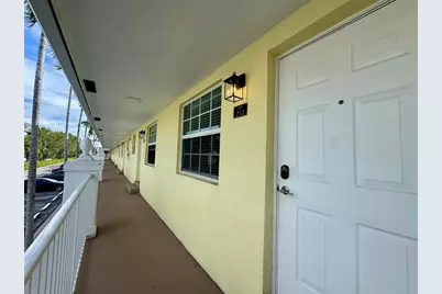 2660 NE 8th Ave, Unit #211, Wilton Manors, FL 33334 - Photo 18