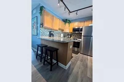 2660 NE 8th Ave, Unit #211, Wilton Manors, FL 33334 - Photo 4