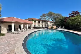 124 NE 19th Ct, Wilton Manors, FL 33305 - Photo 2