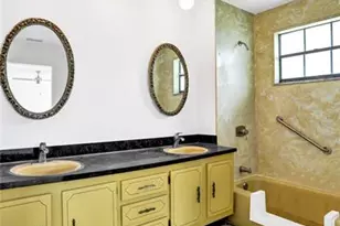 65 W Palm Dr, Margate, FL 33063 - Photo 16