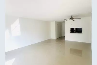 4848 NW 24th Ct, Unit #330, Lauderdale Lakes, FL 33313 - Photo 4