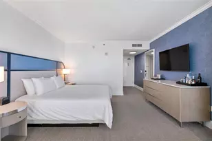 4401 Collins Ave, Miami Beach, FL 33140 - Photo 18