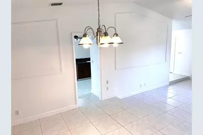 676 NW 107th Ln, Coral Springs, FL 33071 - Photo 4