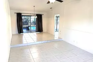 676 NW 107th Ln, Coral Springs, FL 33071 - Photo 8