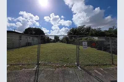 1810 NW 84th St, Miami, FL 33147 - Photo 1