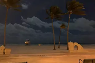 801 S Ocean Dr, Hollywood, FL 33019 - Photo 16