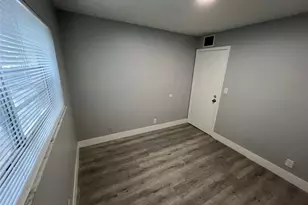 6840 Pembroke Rd, Pembroke Pines, FL 33023 - Photo 4