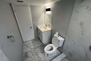 6840 Pembroke Rd, Pembroke Pines, FL 33023 - Photo 6