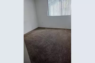 8307  Coral Lake Mnr, Coral Springs, FL 33065 - Photo 4