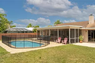 1550 SE Pratt St, Port Saint Lucie, FL 34983 - Photo 2