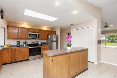 1550 SE Pratt St, Port Saint Lucie, FL 34983 - Photo 4