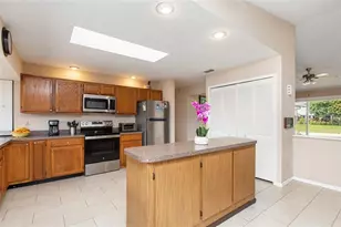 1550 SE Pratt St, Port Saint Lucie, FL 34983 - Photo 4