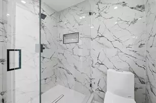 2185 Imperial Point Dr, Fort Lauderdale, FL 33308 - Photo 16