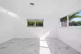 2185 Imperial Point Dr, Fort Lauderdale, FL 33308 - Photo 14