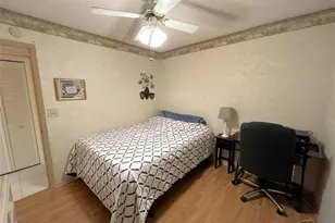 9501 Seagrape Dr, Davie, FL 33324 - Photo 8