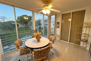 9501 Seagrape Dr, Davie, FL 33324 - Photo 22