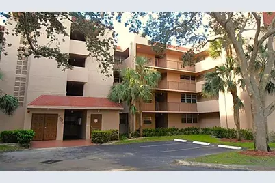9501  Seagrape Dr, Unit #305, Davie, FL 33324 - Photo 2