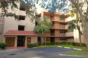 9501 Seagrape Dr, Davie, FL 33324 - Photo 2