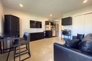 47 NE 16th Pl, Fort Lauderdale, FL 33305 - Photo 1