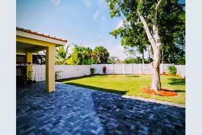 2455  Curley Cut, West Palm Beach, FL 33411 - Photo 8