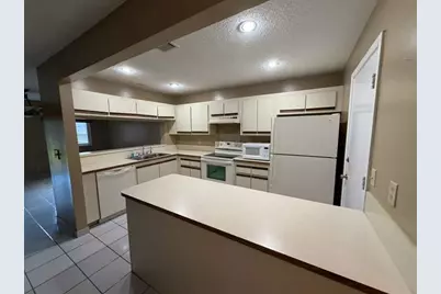 1952  Discovery Cir E, Deerfield Beach, FL 33442 - Photo 12